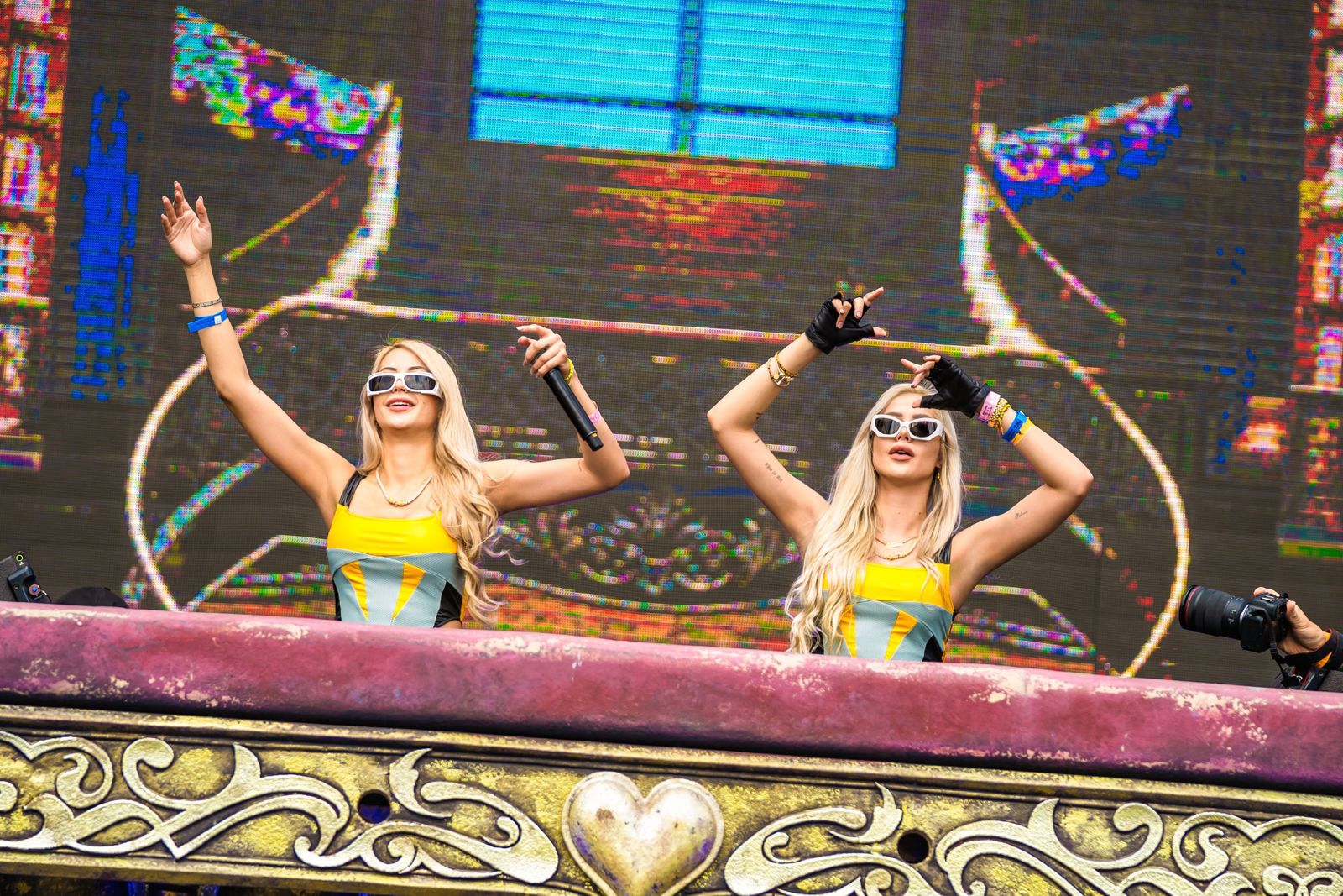 Le Twins enamoran en Tomorrowland 2023 - CIONoticias