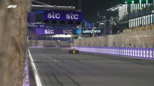 Max Verstappen logró la pole position en Arabia