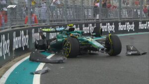Así quedó el auto de Alonso tras el contacto de Lawson