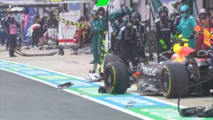 Así quedó el RB21 de Verstappen tras golpear a Antonelli
